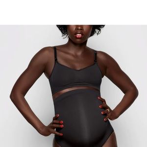 SKIMS Maternity Nursing Sculpting Bra Onyx